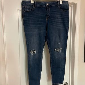 Old Navy Women’s Super Skinny Mid-Rise Stretch Distressed Denim